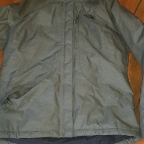 The north face winter jacket. - Picture 4 of 7